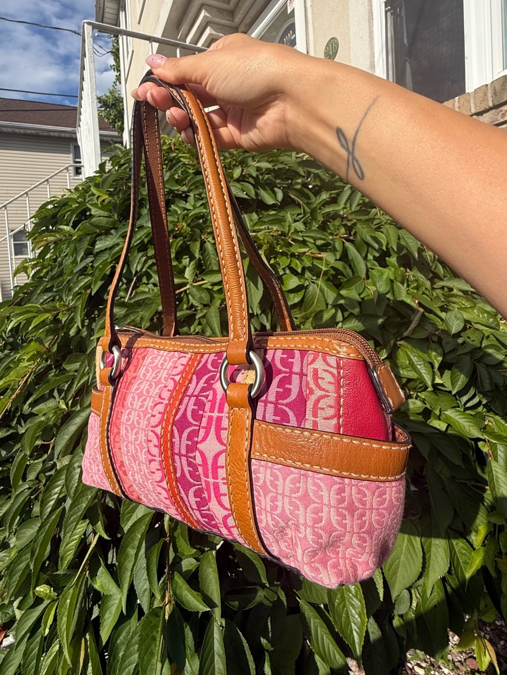 Vintage Y2K Fossil Signature Pink Patchwork Shoulder Bag Baguette Purse Leather - Picture 2 of 6